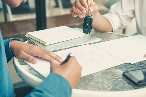 Vente un véhicule à un garage